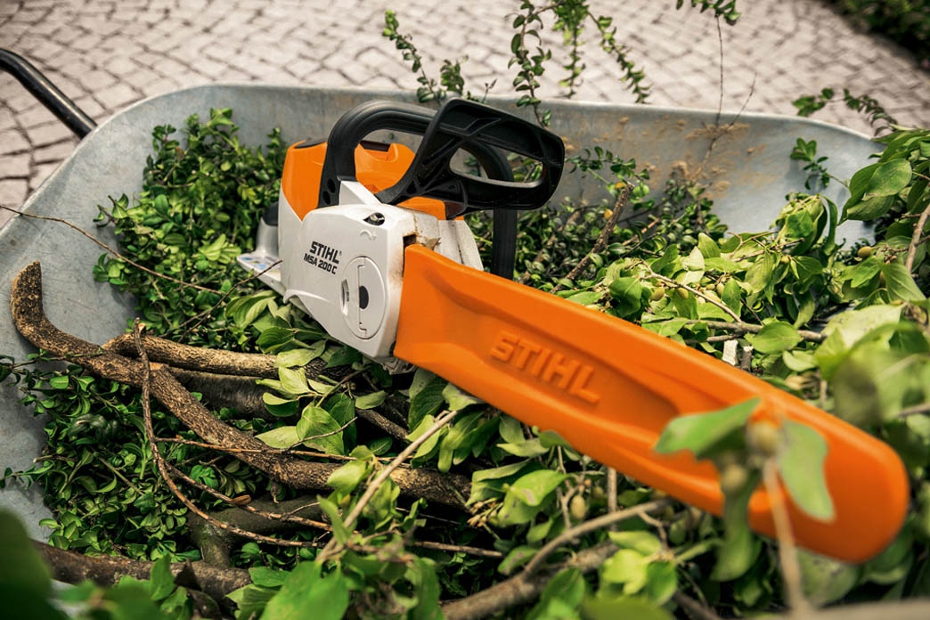 COMPACT battery-powered garden tools from STIHL