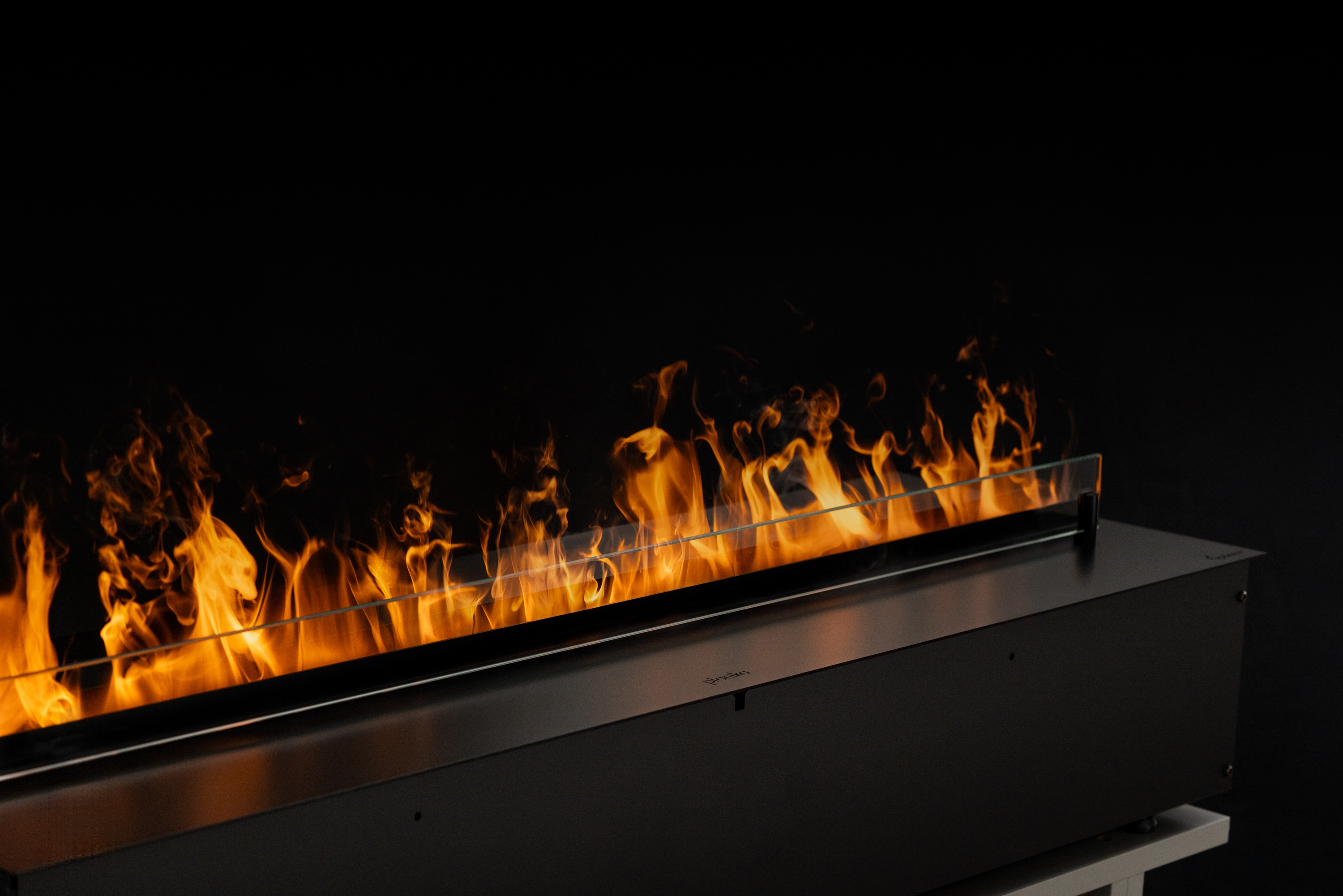 Planika Cool Flame látványkandallók az országban elsőként az Aura Wellness Stúdiónál